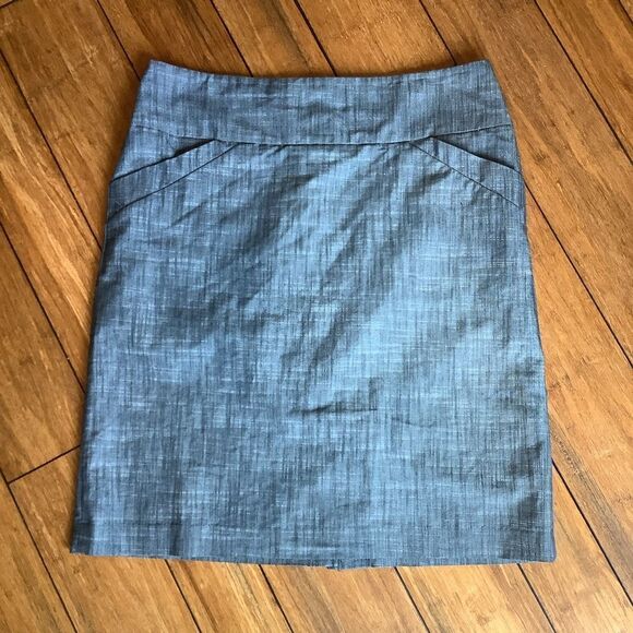 Larry Levine Gray Stretch Skirt - Picture 1 of 3